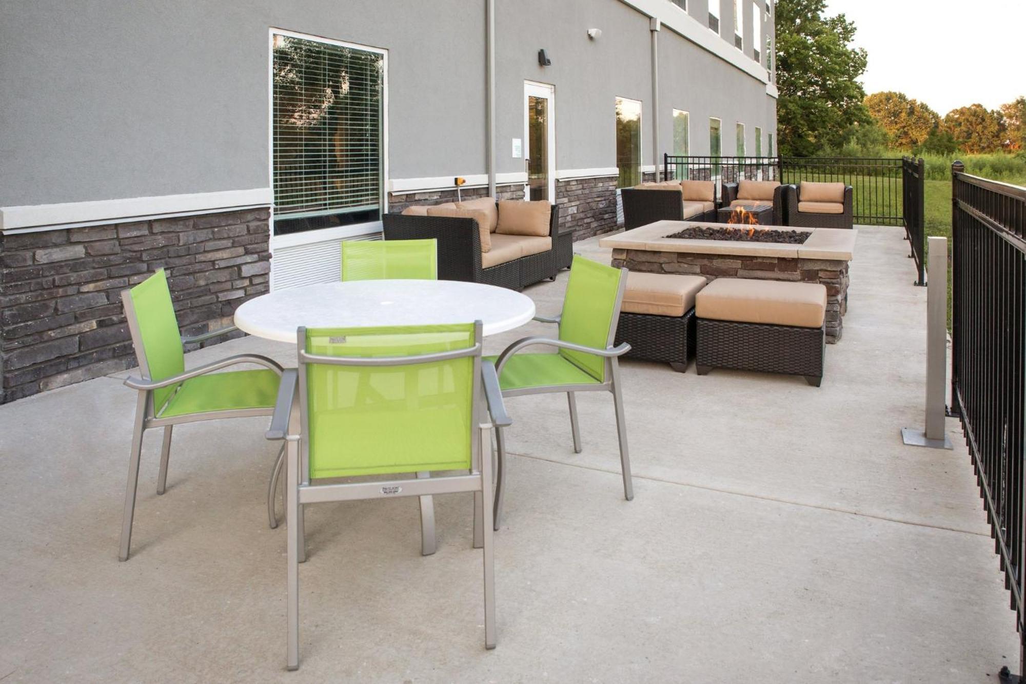 Holiday Inn & Suites Decatur-Forsyth By Ihg Εξωτερικό φωτογραφία